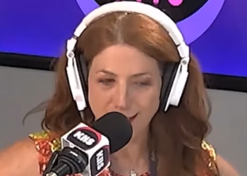 Radijska zvijezda Robin Bailey daje grubo priznanje o aferi prije smrti pokojnog supruga