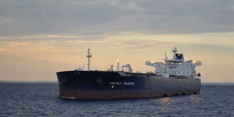 Ruski tanker sa 100.000 tona sirove nafte stigao do Kube