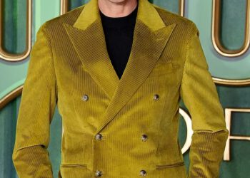 Scott Mills ‘ne odgovara na pozive svojih zabrinutih prijatelja’ nakon što ga je BBC otpustio