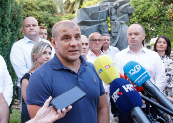 Smijenili su ga zbog Dana srpske kulture: Split će mu sada platiti 200 000 eura