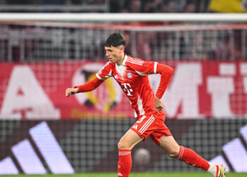 Sportske novosti – 16-godišnji Hrvat ispisao povijest Lige prvaka! HNS još nije osigurao njegov ‘potpis’ za Vatrene