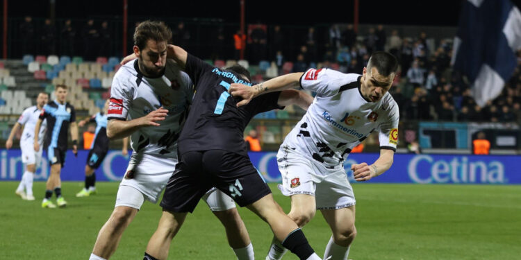 Sportske novosti – Detalj koji je skupo koštao Rijeku: ‘Pričamo o sjajnoj predstavi u Europi, a onda dobijemo ovo’