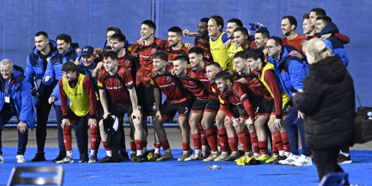 Sportske novosti – Dinamo: Tuga, polufinale i brige pred Poljud