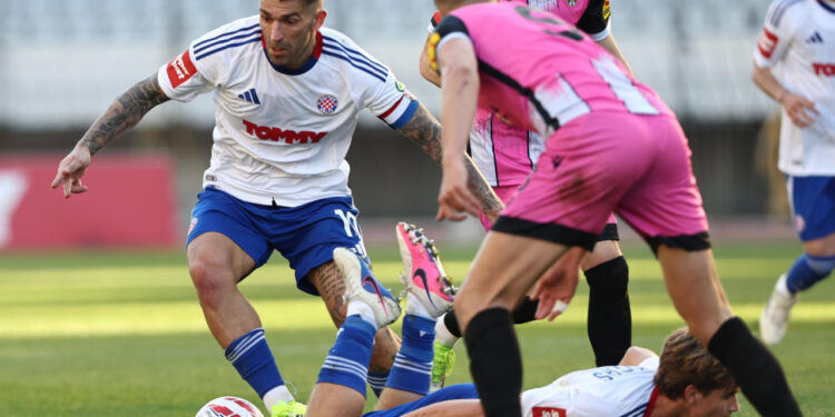 Sportske novosti – Dinamo blista, Hajduk se podigao, Rijeka posustala