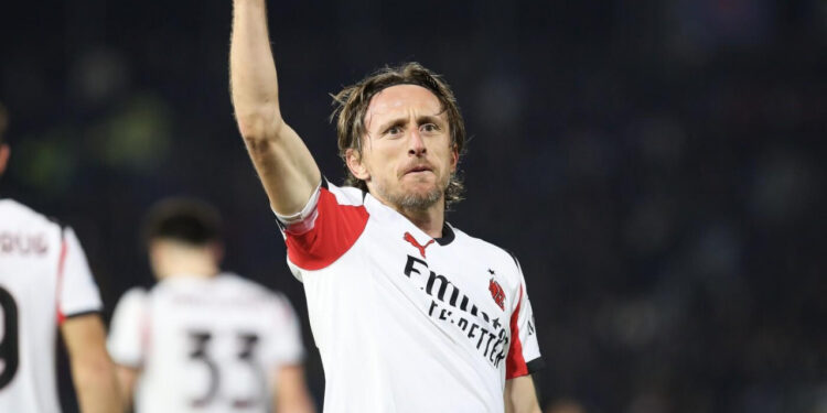 Sportske novosti – ‘Dinamo je kontaktirao agenciju Luke Modrića kako bi ga vratio na Maksimir!’