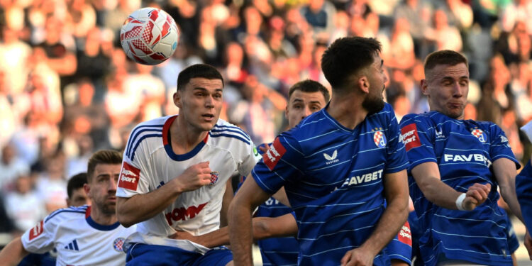 Sportske novosti – Dinamo razbio Hajduk i učvrstio vrh