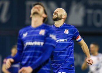 Sportske novosti – Dinamov dirigent skuplja minute i ruši apsolutne rekorde, ali još uvijek čeka ručak od trenera