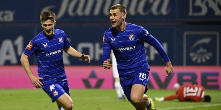 Sportske novosti – FOTO: Navijači Dinama su čekali i dobili ‘povijest’! Ovo je dres Modrih za iduću sezonu