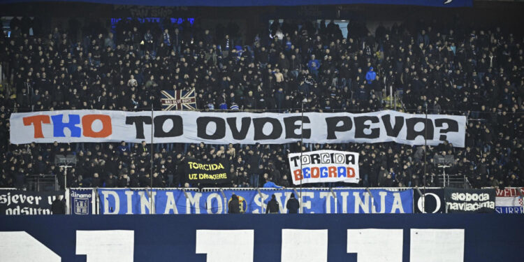 Sportske novosti – FOTO Pogledajte kako su Boysi provocirali Torcidu: ‘Moj je život drukanje, bježanje…’