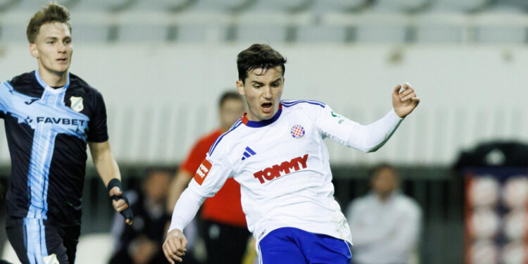 Sportske novosti – Hajduk pred utakmicom sezone! Pobjeda otvara vrata scenariju kakvog na Poljudu sanjaju godinama