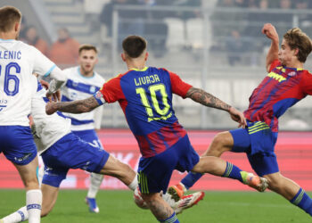 Sportske novosti – Junak Hajduka pod lupom: Što kad ne zabije? Ima li on suradnju s Livajom? Nema.