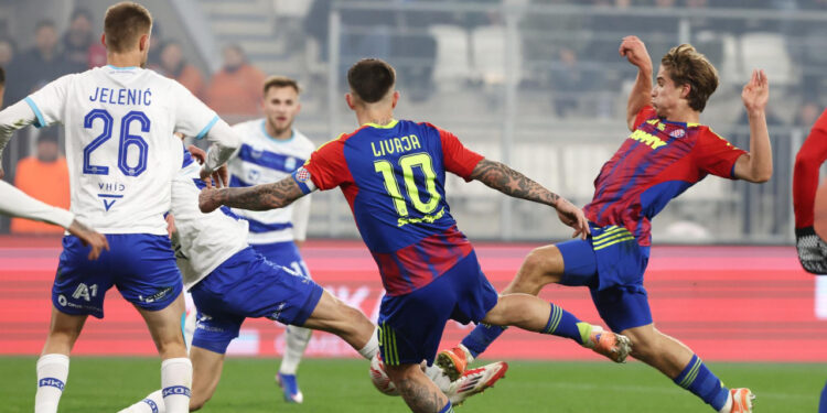 Sportske novosti – Junak Hajduka pod lupom: Što kad ne zabije? Ima li on suradnju s Livajom? Nema.