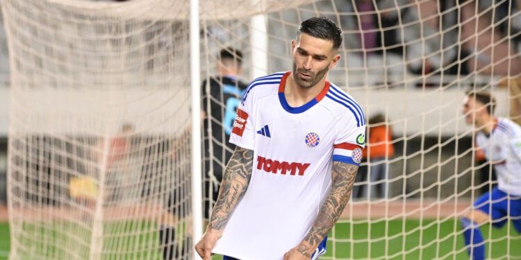 Sportske novosti – Livaja žestoko zatresao Poljud: ‘Karte su otkrivene, nema čekanja! To je jasna poruka Hajduku’