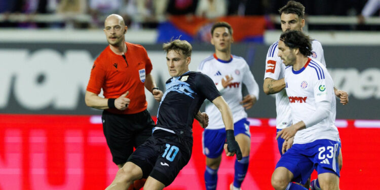 Sportske novosti – Ovo što rade Hajdukovom igraču je septička jama! Tako su se mjerili i Modrićevi nastupi…