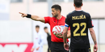 Sportske novosti – VIDEO Kolarić opet izazvao bijes: ‘Htio je ostati suditi i kadetima, ali bilo nam je žao djece’