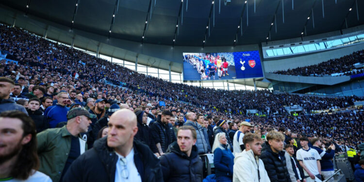 Sportske novosti – Zbog nacističkog pozdrava dobili kaznu od 30 tisuća eura. Stigle i doživotne zabrane