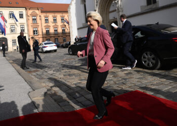 Struja drastično pojeftinjuje? Von der Leyen najavila velike promjene za račune