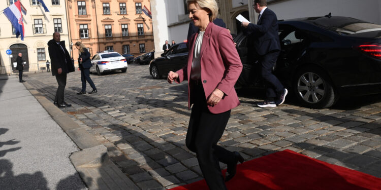 Struja drastično pojeftinjuje? Von der Leyen najavila velike promjene za račune