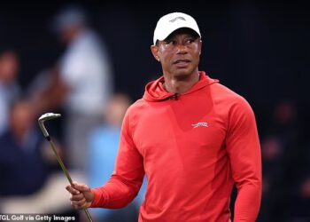 Tiger Woods upleten u nesreću s prevrtanjem automobila na Floridi