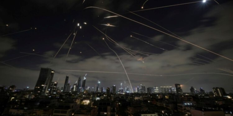 Totalna eskalacija na Bliskom istoku: Žestok napad na Irak, napadnuta ambasada SAD-a