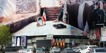 Trump kaže da SAD razgovaraju o Iranu dok analitičari kažu da IRGC ima stvarnu moć