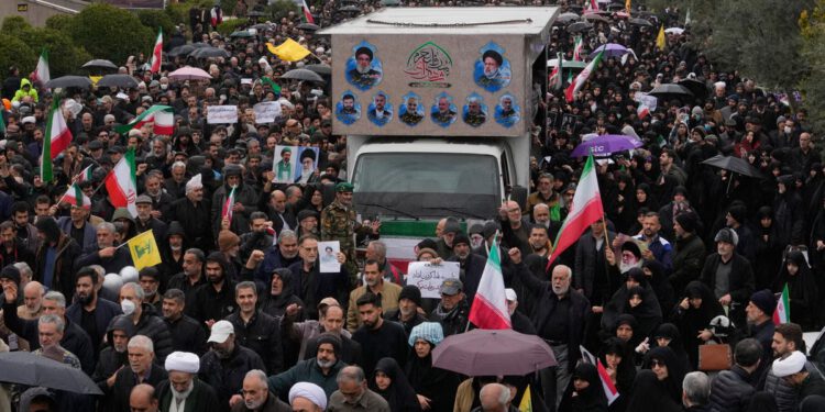 Trump nagovještava prekid rata jer SAD šalje nove trupe, a Iran prijeti turističkim mjestima