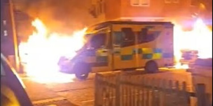 U Londonu gorjela kola hitne pomoći židovske zajednice: ‘Ovo je zločin iz mržnje’