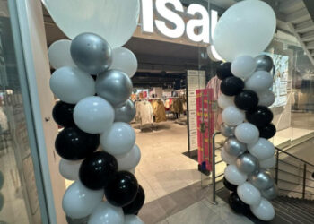 U Minčeti otvorio Sinsay: Dubrovčani desetljećima željni svega, a nudi im se ništa, pohrlili u shopping i čekali u redovima