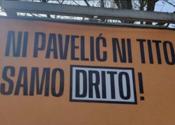 U Zagrebu osvanuli plakati ‘Ni Pavelić ni Tito, samo – drito!’, poznato tko stoji iza svega