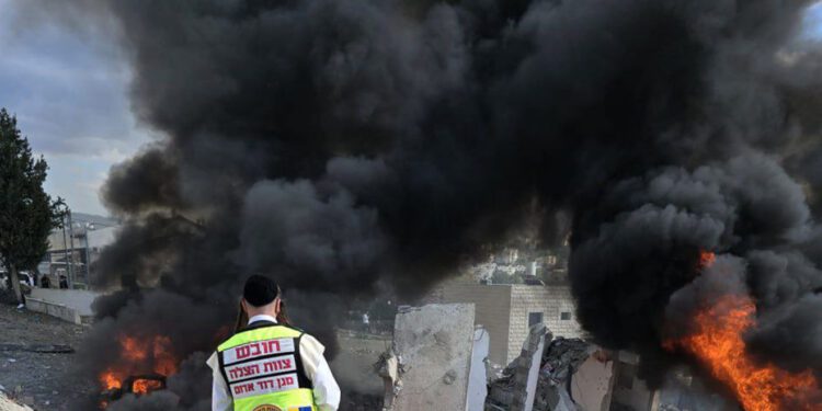 Ubijen Mahmud Ahmadinedžad, Iran sprema neviđenu osvetu: Pogođen izraelski grad, raste broj mrtvih