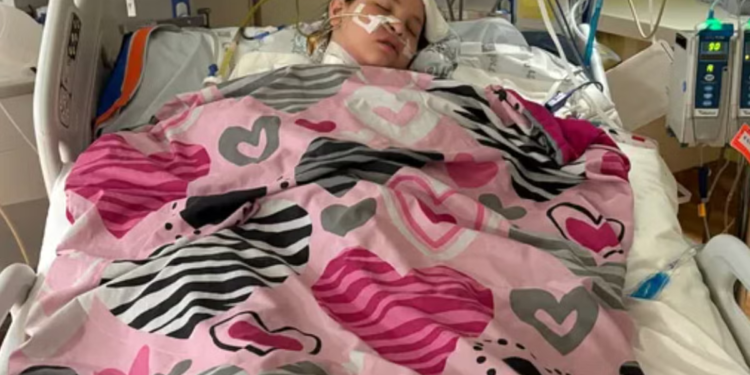 Uništena obitelj iz Teksasa otkriva kako su gripa i strep jedne tinejdžerke koštale tri uda