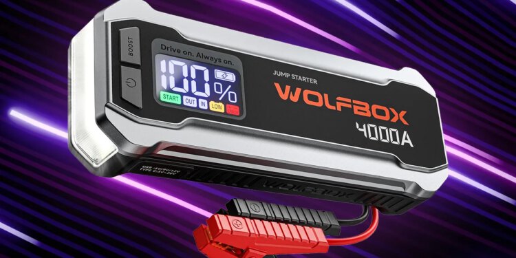 Uštedite 43% popusta na Wolfbox 4000A Cordless Jump Starter, služi i kao 24,000mAh 65W Power Bank