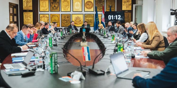 VIDEO Šuta Ivoševiću: “Radite žrtvu od sebe, nemojte moralizirat. Mislim da je pametnije da šutite, šutnja je nekad zlato”