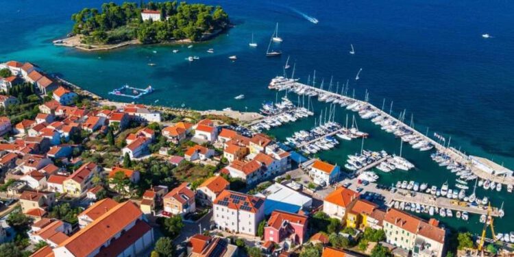 Vozio u Preku na Ugljanu bez položenog vozačkog i napuhao 2,33 promila