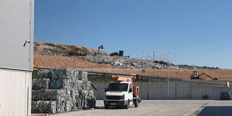 Započeli radovi na sanaciji stare odlagališne plohe u CGO-u Bikarac, jednim udarcem se rješava zdravstveni i ekološki problem