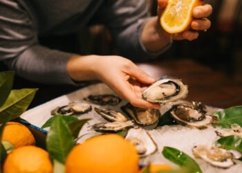 Zašto se ožujak zove mjesec kamenica? Bota Šare donosi mali vodič kako ih jesti kao pravi gurman