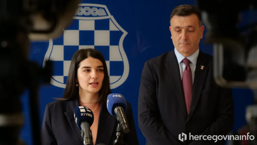 Liječnici vlada ŽZH Predrag Čović, Tomislav Pejić Josipa Juričić