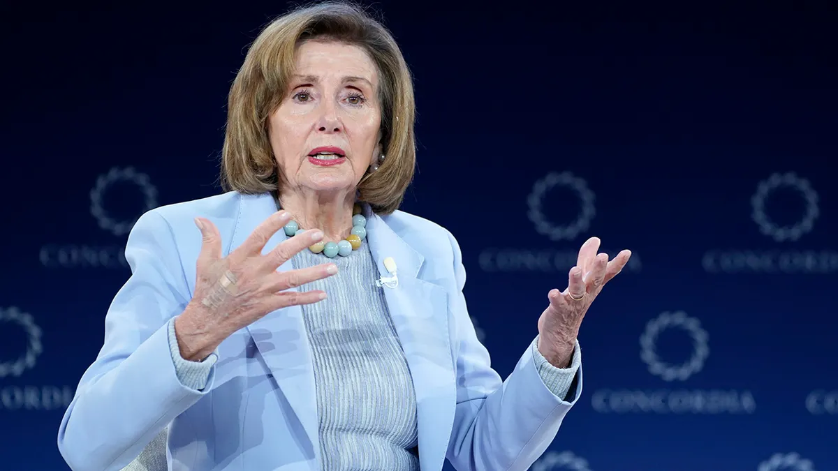 Nancy Pelosi govori u New Yorku