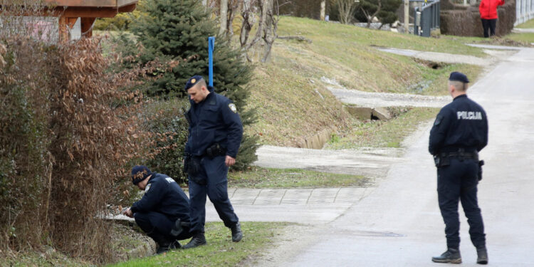 Na području Broda na Kupi pronađeno izgorjelo tijelo