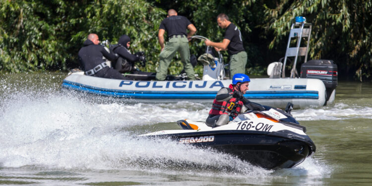 U koritu rijeke Save pronađeno tijelo nepoznatog muškarca