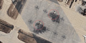 Najveći iranski vojni avioni su izloženi napadima kao glineni golubovi