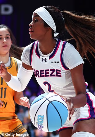 WNBA zvijezda bila je na sudu nekoliko sati prije uhićenja Pearcea Jr