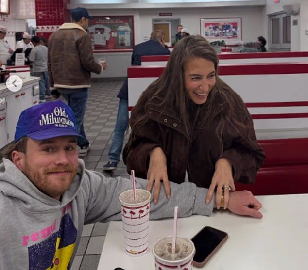 'Amanda je bila djevojka koja se spetljala s tuđim dečkima u srednjoj školi', tvrdi treći izvor blizak Batuli