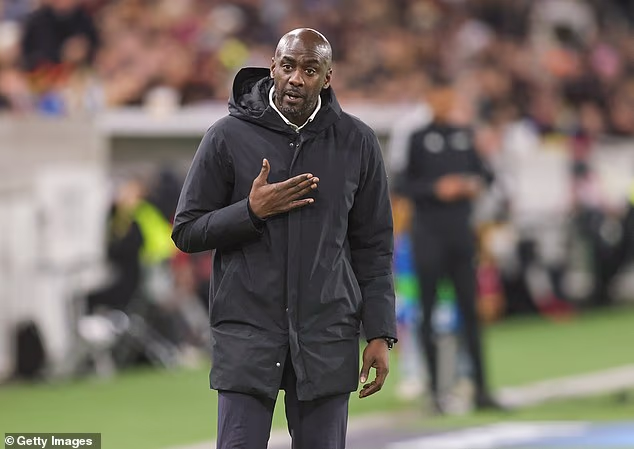 Otto Addo, na slici u ponedjeljak navečer, dobio je otkaz u Gani nakon četiri uzastopna poraza