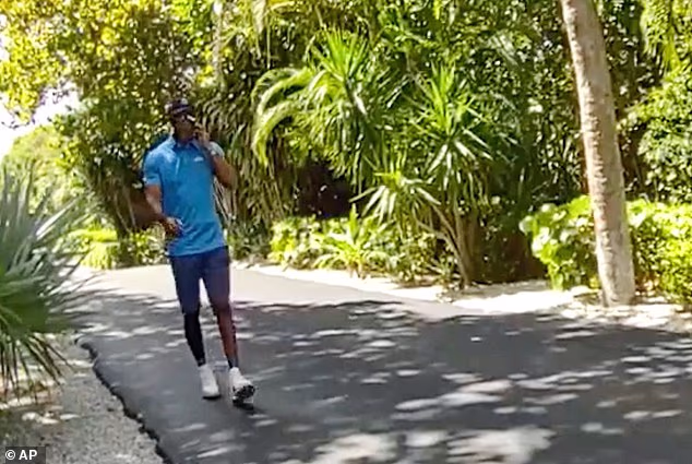 Prošlog je tjedna unutarnji izvor rekao Daily Mailu da će golfer 'uskoro' napustiti zemlju kako bi započeo rehabilitaciju te je čak već odabrao svoju ustanovu za oporavak