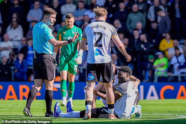 Napadač USMNT-a Patrick Agyemang pretrpio je zabrinjavajuću ozljedu dok je igrao za Derby County