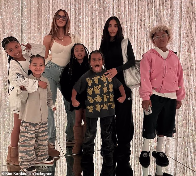 Proslava Uskrsa dolazi nedugo nakon što je Kardashian otišla sa svojom djecom u Japan na obiteljski odmor