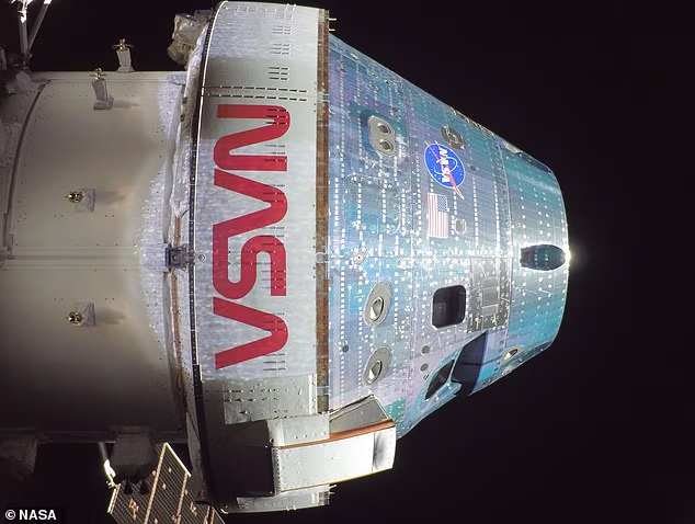 Ovog petka, Orion će ponovno ući u Zemljinu atmosferu brzinom od oko 25.000 milja na sat (najbrže ikad pokušano) prije nego što padne u Tihi ocean u blizini San Diega, CA gdje će američka mornarica čekati oporavak (na slici prošlog petka)