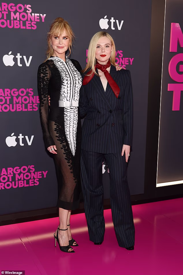 Kidman se fotografirala s kolegicom iz serije Margo's Got Money Troubles Elle Fanning (27)