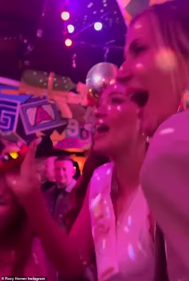 Manekenka je s prijateljicama pjevala karaoke u Bungi 90